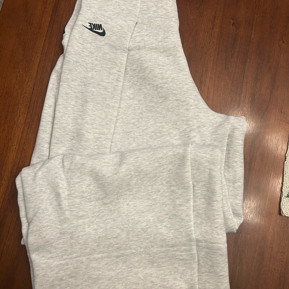 Nike Tech Fleece Wide Leg Pant